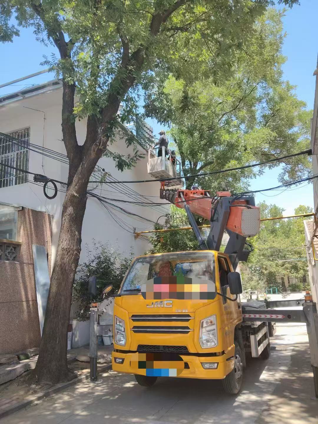 九江市高空作业车能吊装重物吗？最大承载多少公斤？