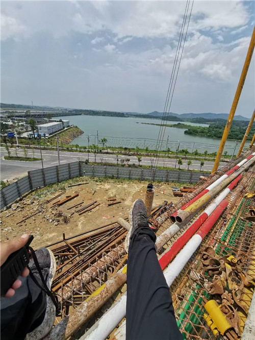 九江市作业中发生设备损坏或人员意外，责任怎么划分？